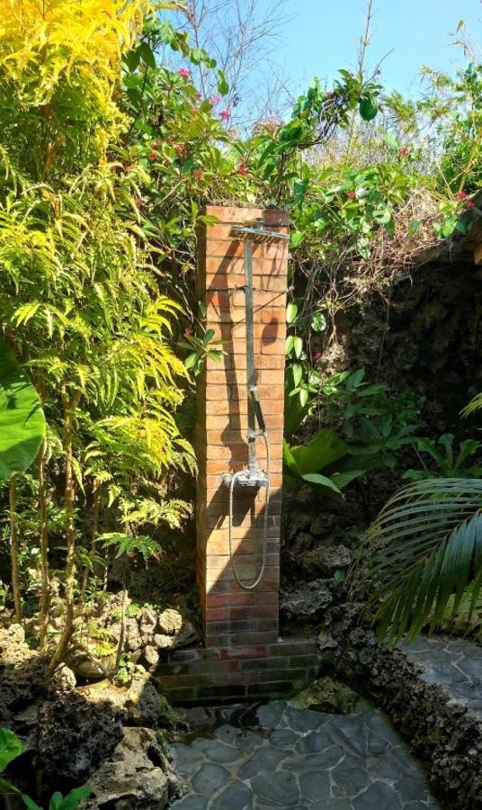 Batu Hill Villa Watukarung Exterior foto